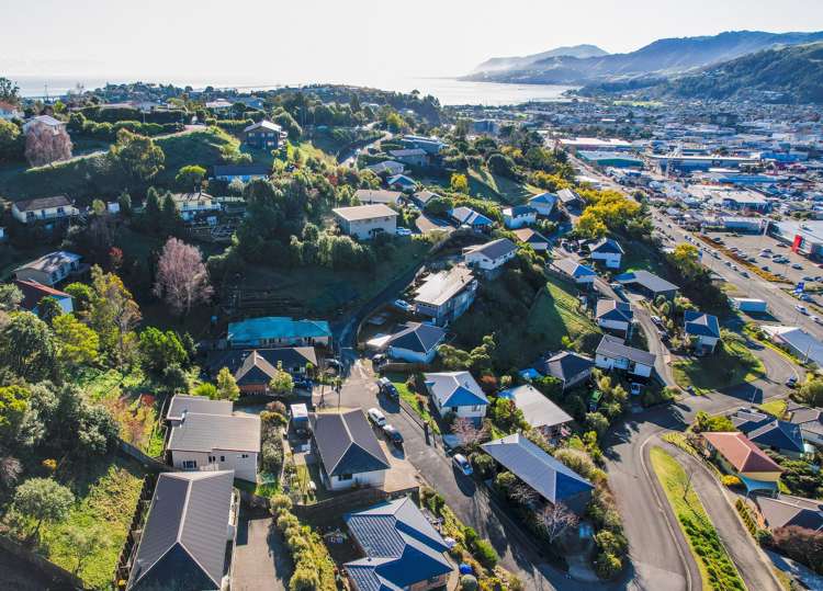 33a Saint Lawrence Street Toi Toi_14