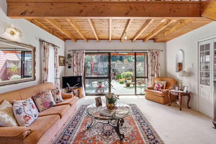 2/6 Kallaroo Place Botany Downs_7