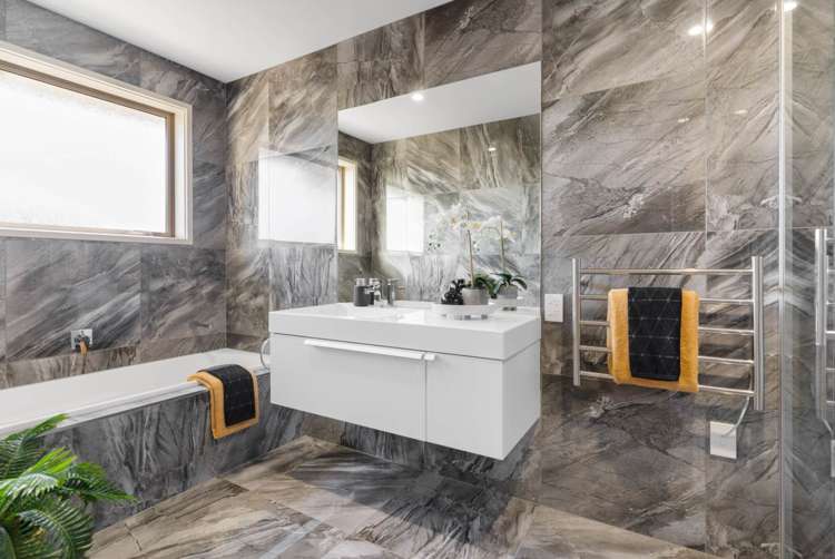 6 Artists Avenue Beachlands_20