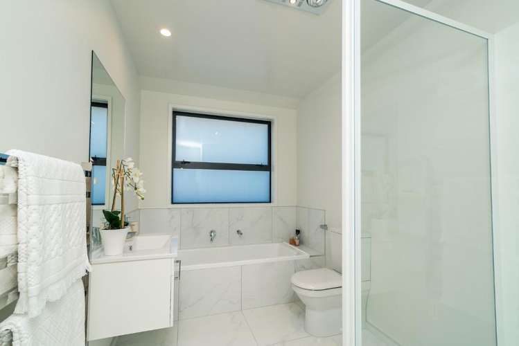 35 Kahuparere Crescent Pyes Pa_6