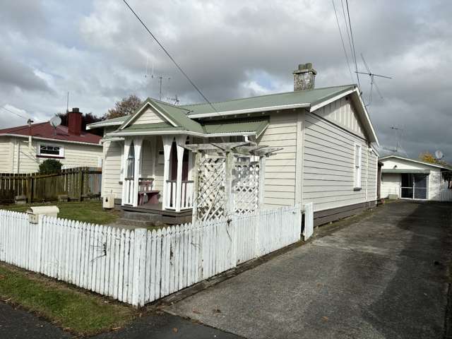 Affordable 2 Dwellings on large section. Rare find.