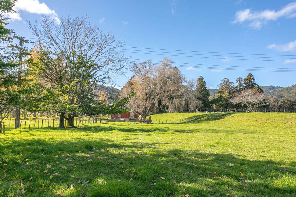 315 & 315A Woollams Avenue_2