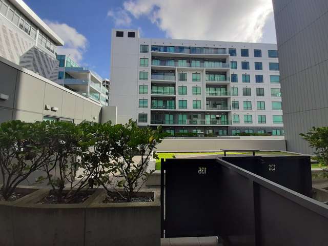 135/4 Dockside Lane Auckland Central_1