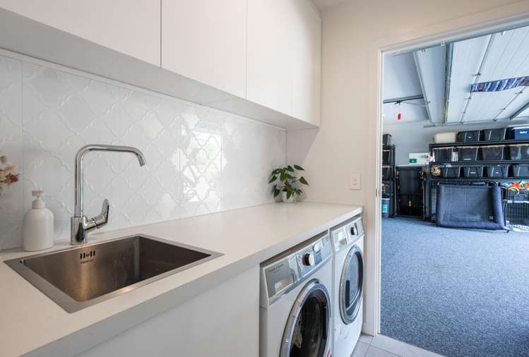 17 Village Lane Stoke_16
