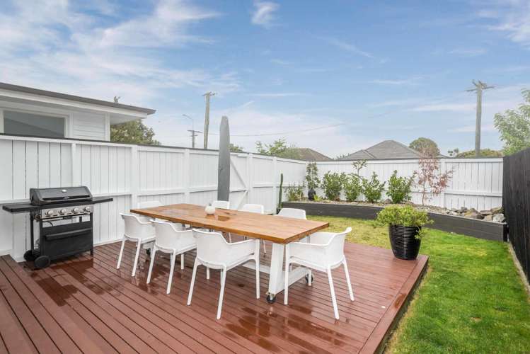 33 Reginald Street Burwood_16