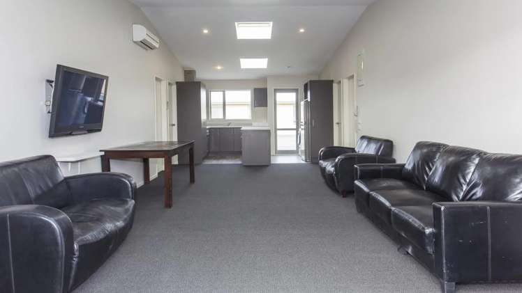 88 & 88a Rattray Street_5