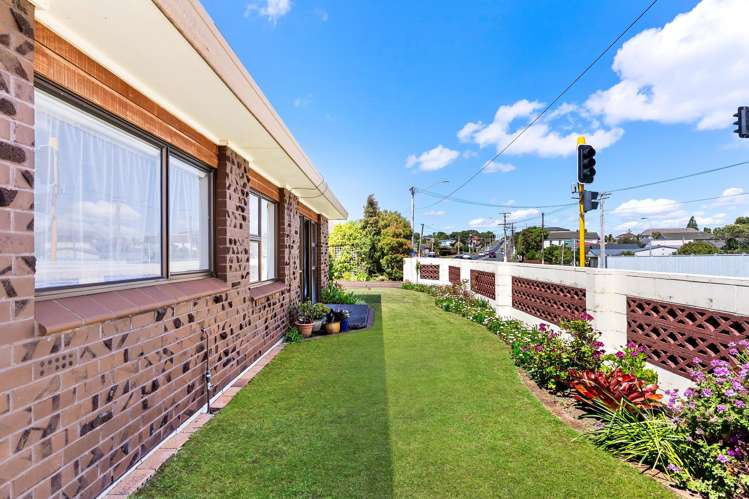 62 Donovan Street Blockhouse Bay_12