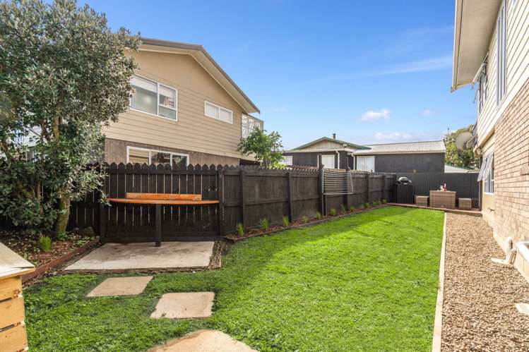 2/3 Clarks Beach Road Clarks Beach_20