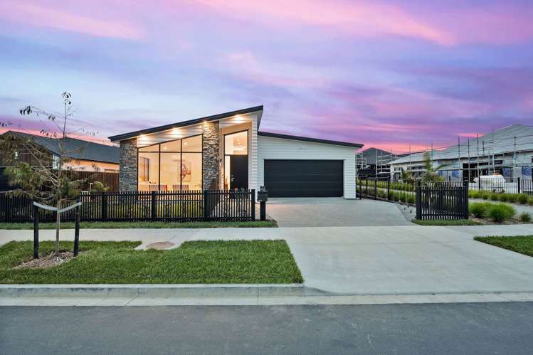 24 Tipu Crescent Milldale_0
