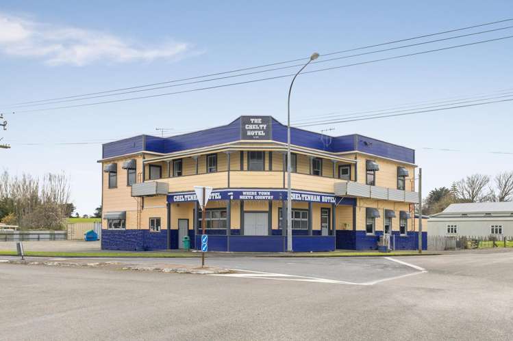 1469 Kimbolton Road Cheltenham_0