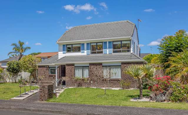 Charming Family Home Near Bucklands Beach