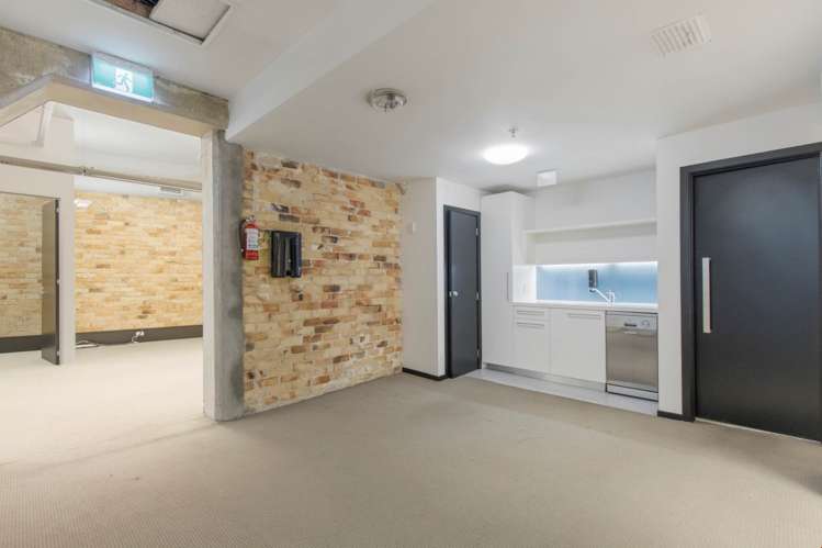 1 Anzac Avenue City Centre_2