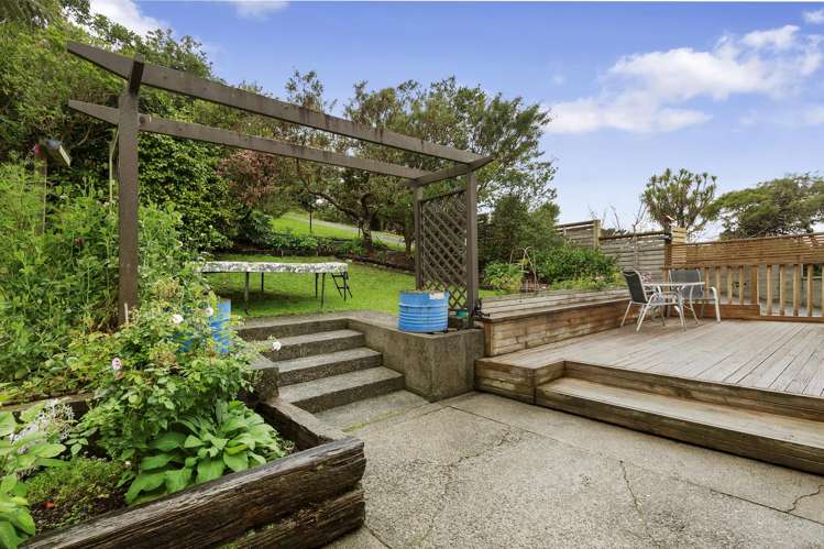 27 Magnolia Grove Maungaraki_16
