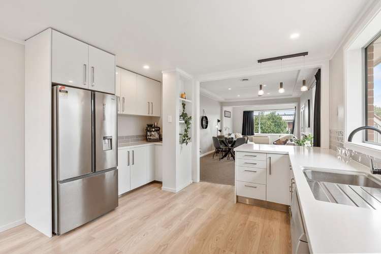 8 Weir Street Green Island_11