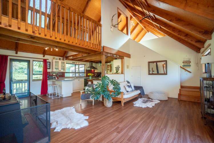 942 Finnis Road Pohangina_11