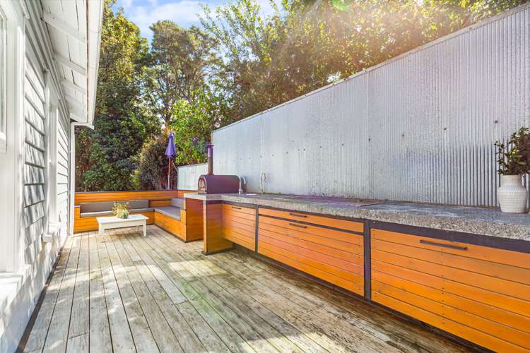 88 Woodlands Park Road Titirangi_10