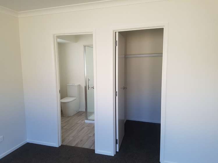 37 Hass Drive 1115_8