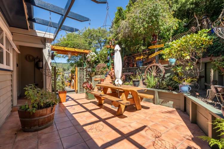 39 Sunrise Boulevard Tawa_7