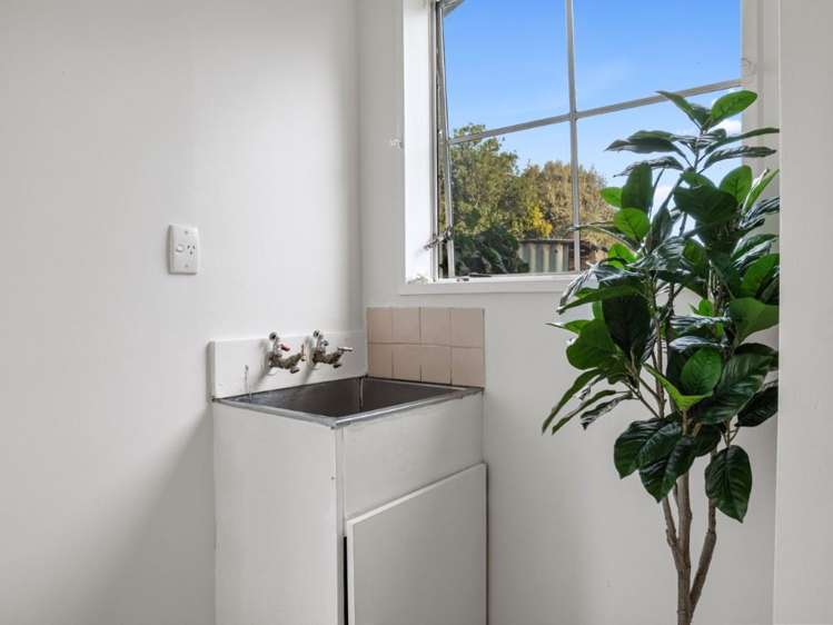 1/97 Hargood Street Woolston_5