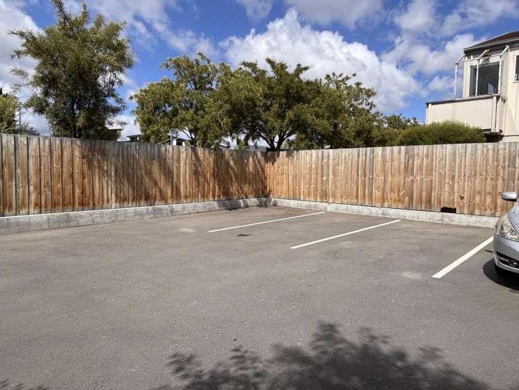 1/10 Hurley St Christchurch Central_15