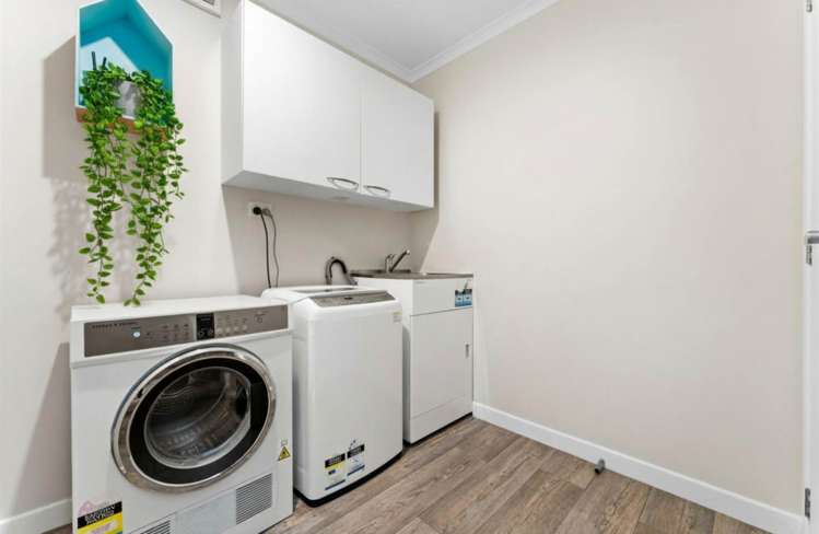 24 Kiteroa Terrace Rothesay Bay_12