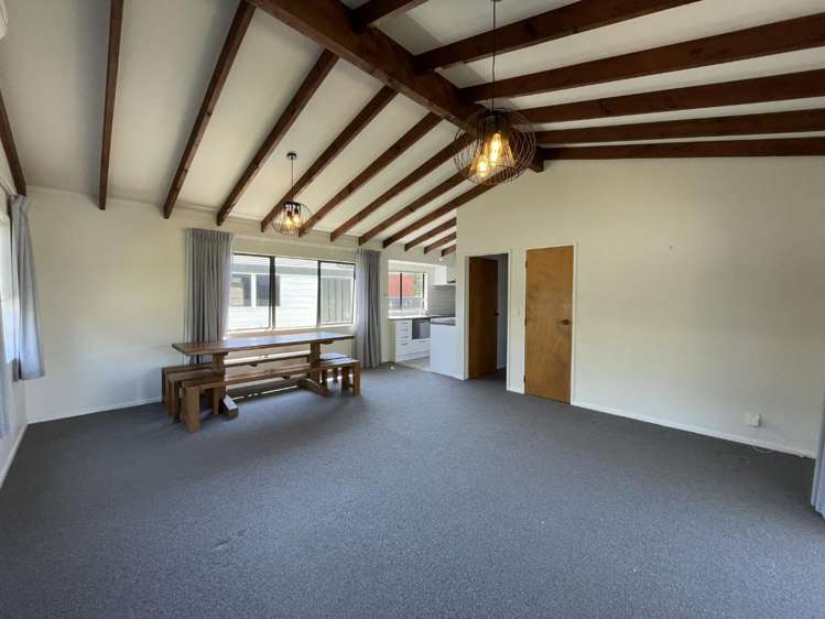 1/1216 Howard Street 10493_1