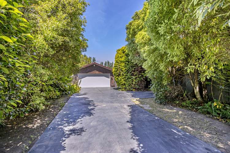 413 Avonhead Road Avonhead_11