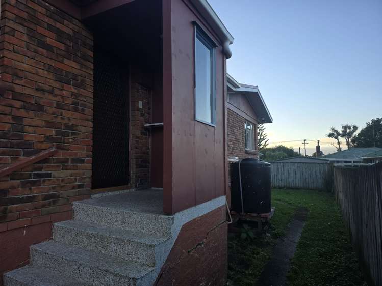 30 Terry Street Blockhouse Bay_2