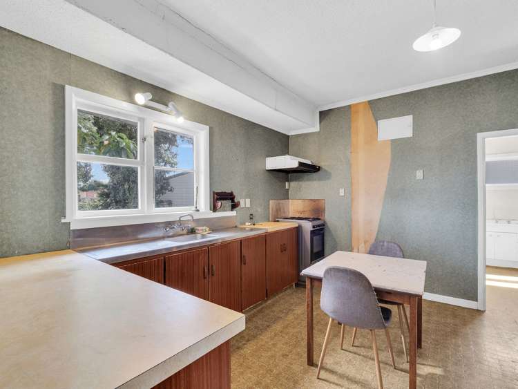 202 Botanical Road Takaro_7