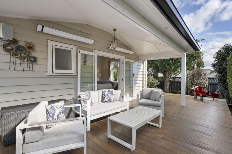 24 Queensway Three Kings_17