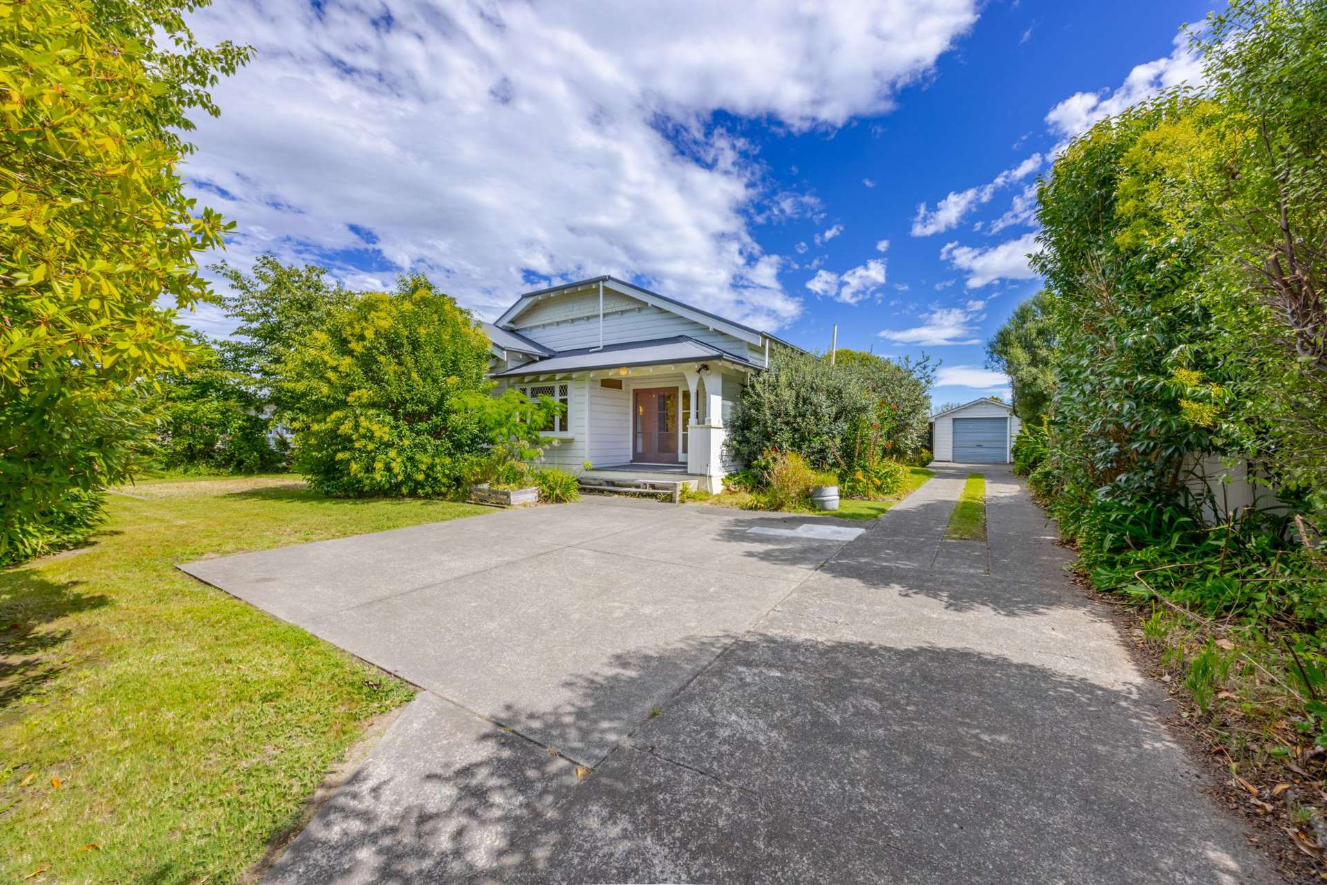 103 Duchess Crescent Mayfair_0