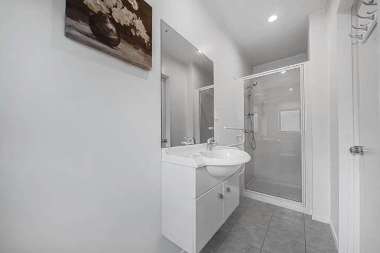 12 Broadhurst Road Flat Bush_14