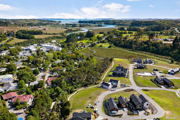 8 Hirere Road Whitford_1