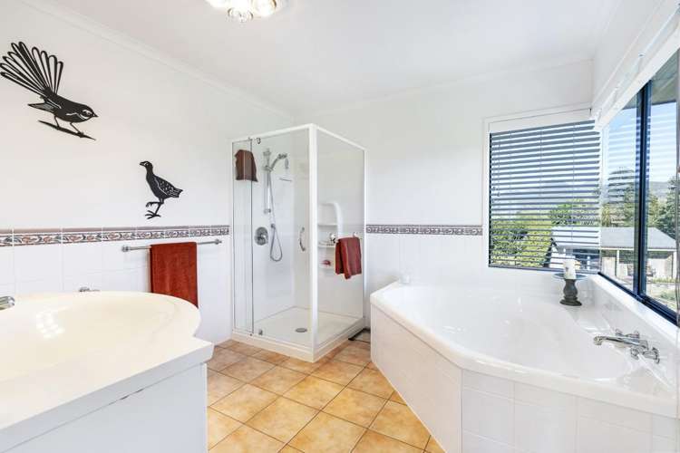 74 Koru Road Omata_13