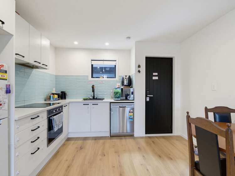 1E Stott Avenue Birkdale_2