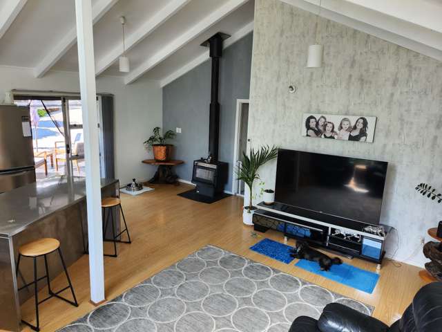 42 Mcentee Road Waitakere_4