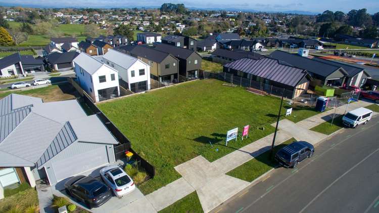 36 Taahunui Rise Peacocke_1