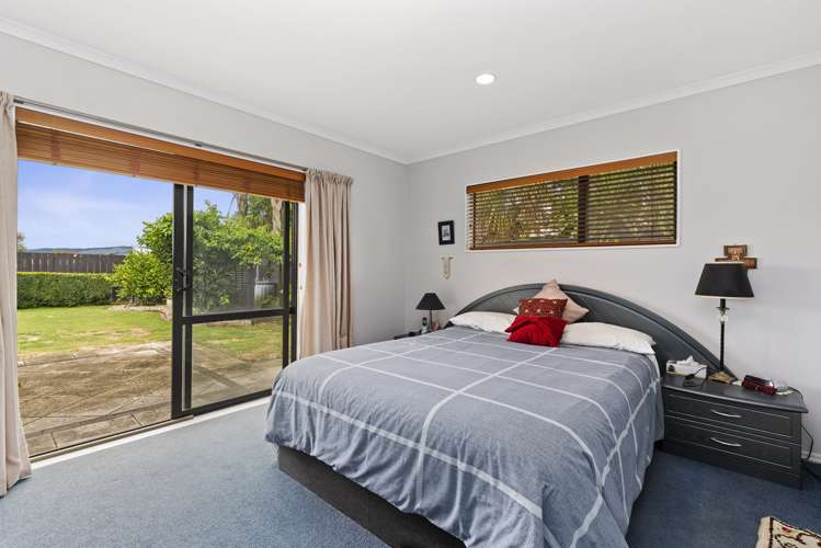 17 Duggan Drive Owhata_12