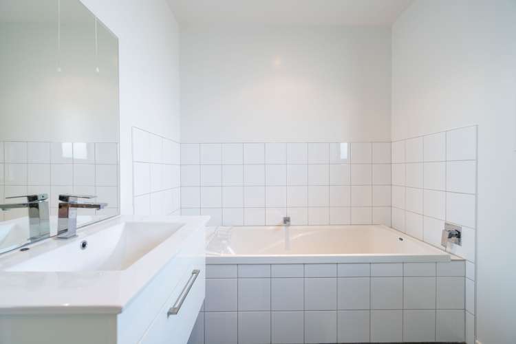 16 Broughton Place Te Anau_12