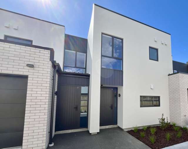 Brand new 2 bedroom on Lytteton Street