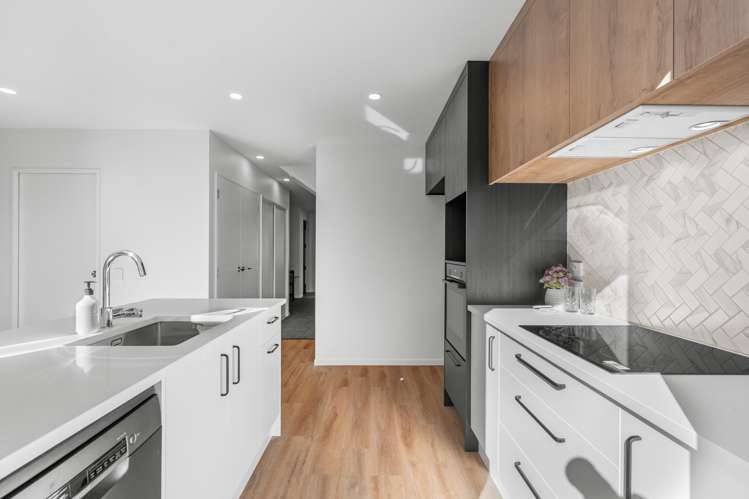 2/28 Deloraine Street_4
