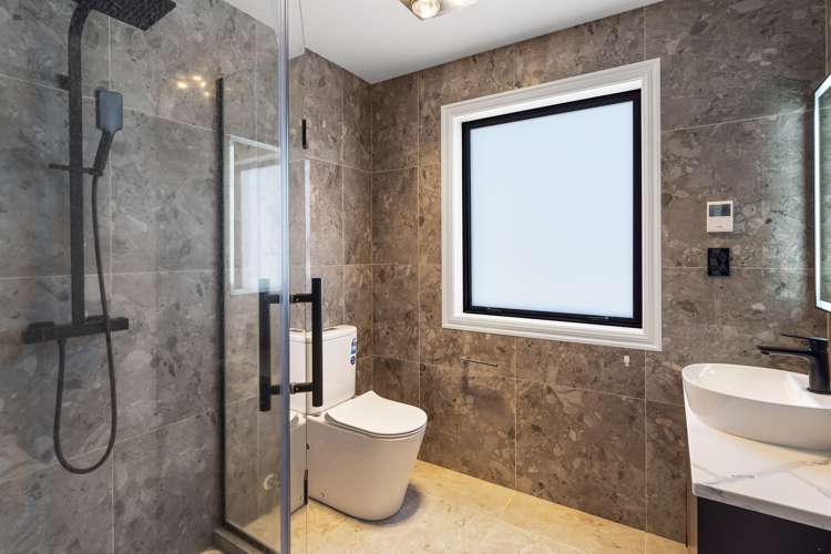 11 Bremner Ridge Street Flat Bush_11