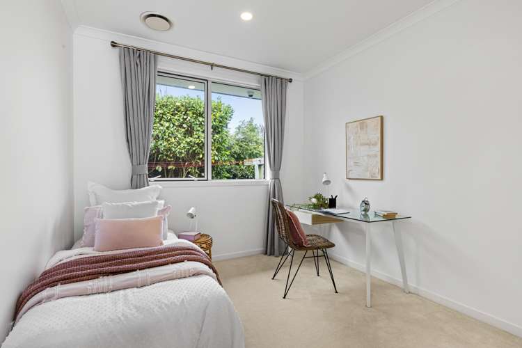 11 Ian Gordon Lane Orewa_15