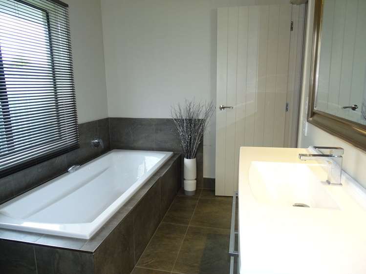 10 Howden Street Waiuku_6