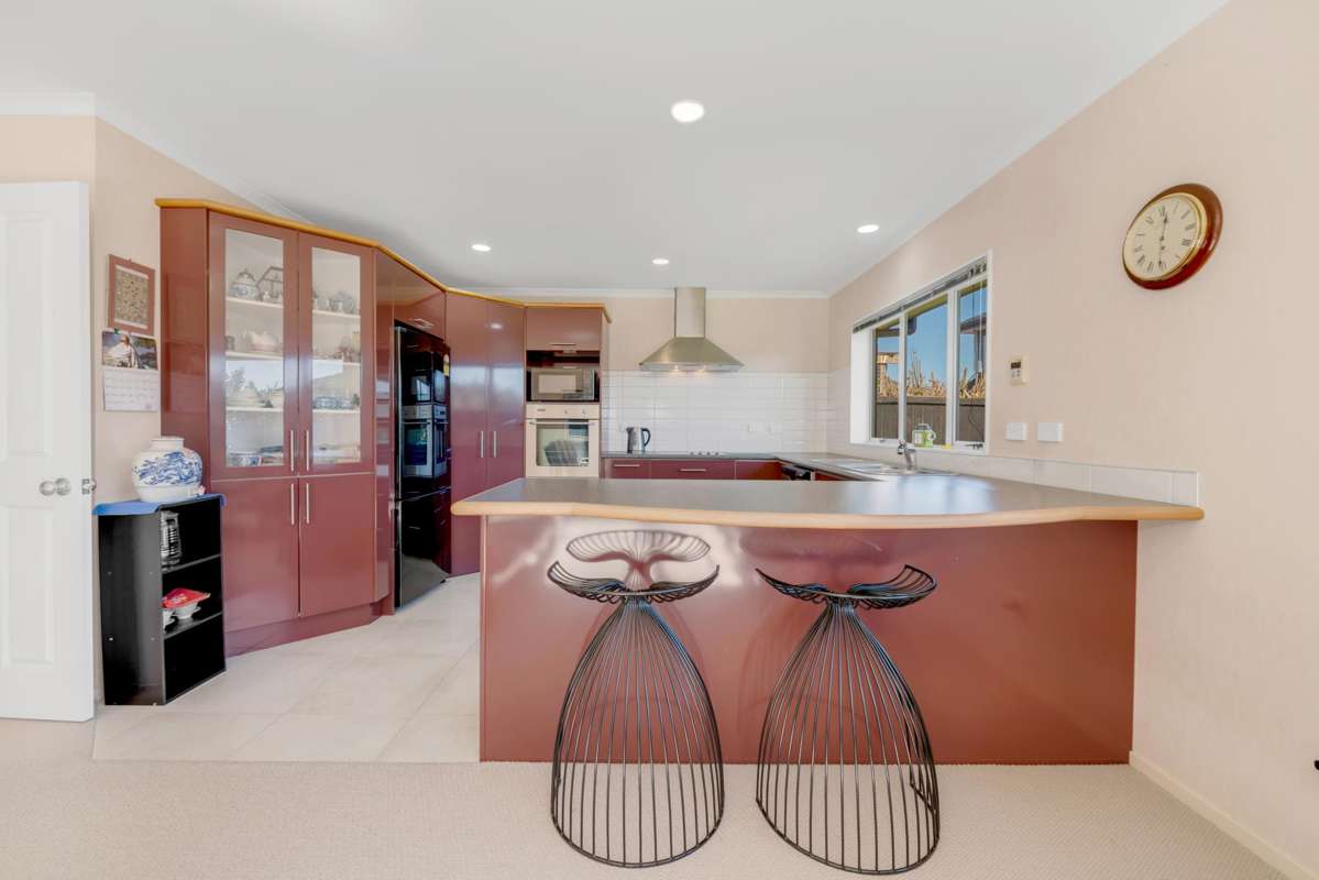 135 Middlefield Drive_3