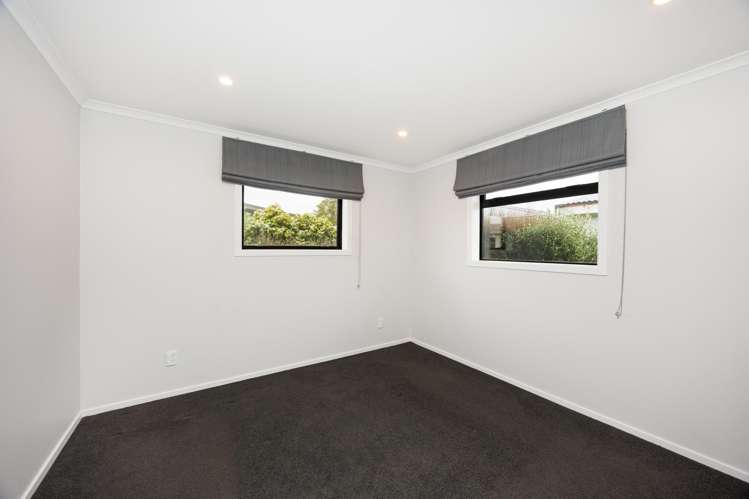 8B Sinclair Avenue Highbury_10