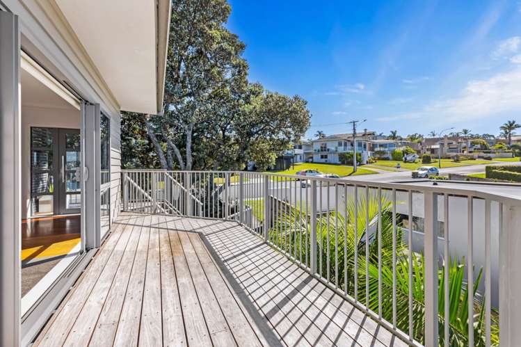 1/19 Seaview Road Castor Bay_14