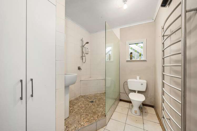 158 Owhiro Bay Parade Owhiro Bay_13