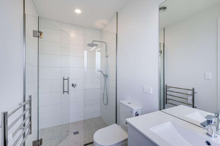 22 Whangaehu Place Te Awa_11