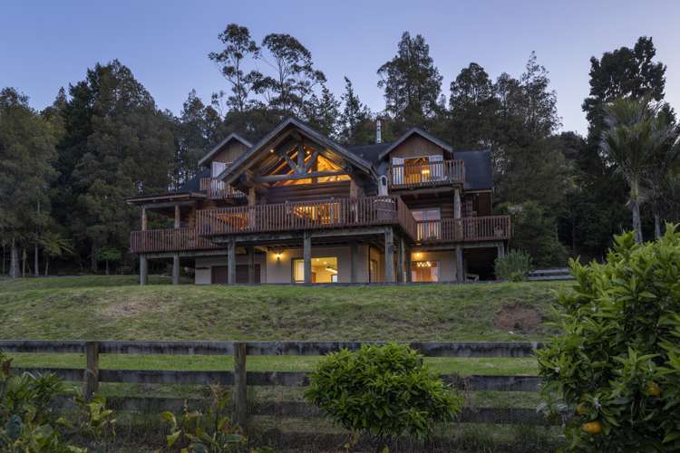 847 West Coast Road Oratia_23